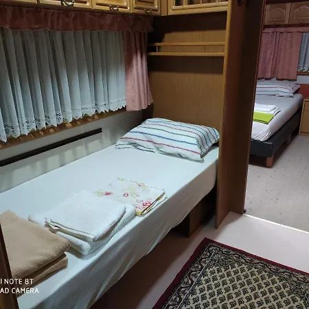 For Nature Lovers 2 Szkála Rahoníu